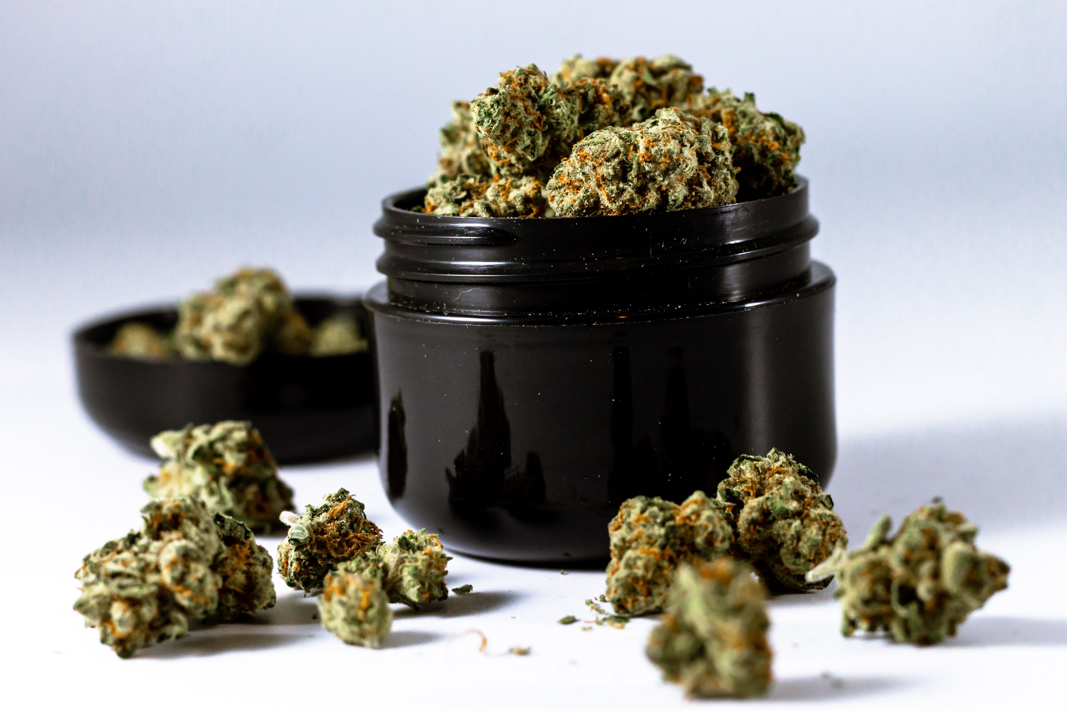 DrGreenClub curated box with glass pipe and accessories